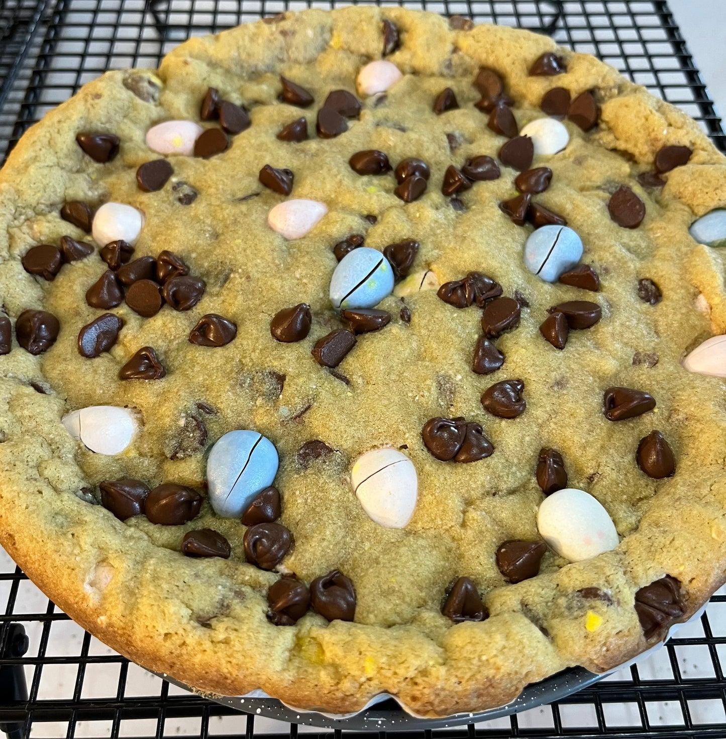 Chocolate Chip Cookie Cake 9"